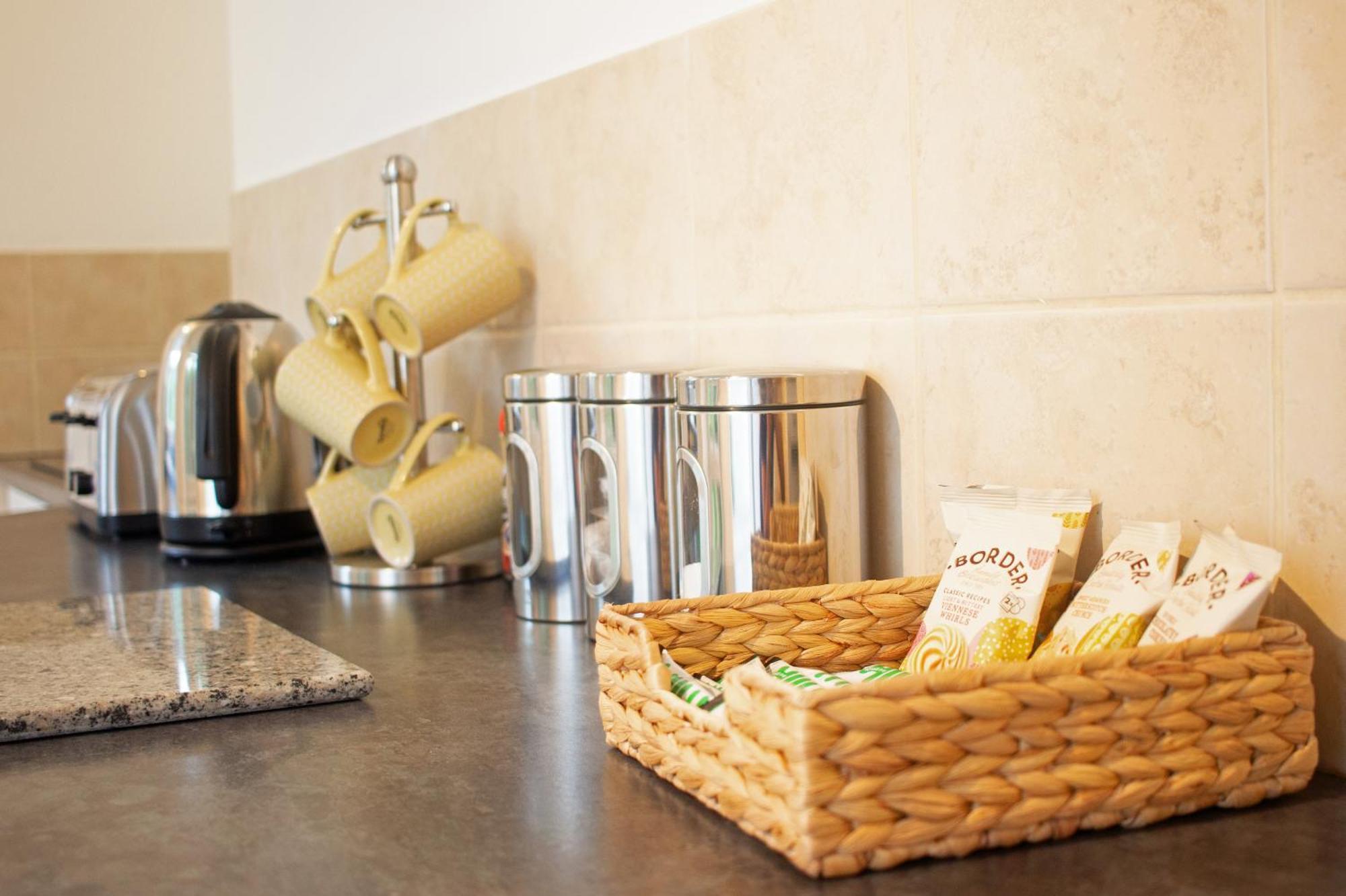 Raleigh Gf - Ground Floor 1 Bed Georgian Flat In The City Centre Free Parking And Wifi Exeter Exterior photo